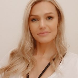 Meet your Posher, Yulya
